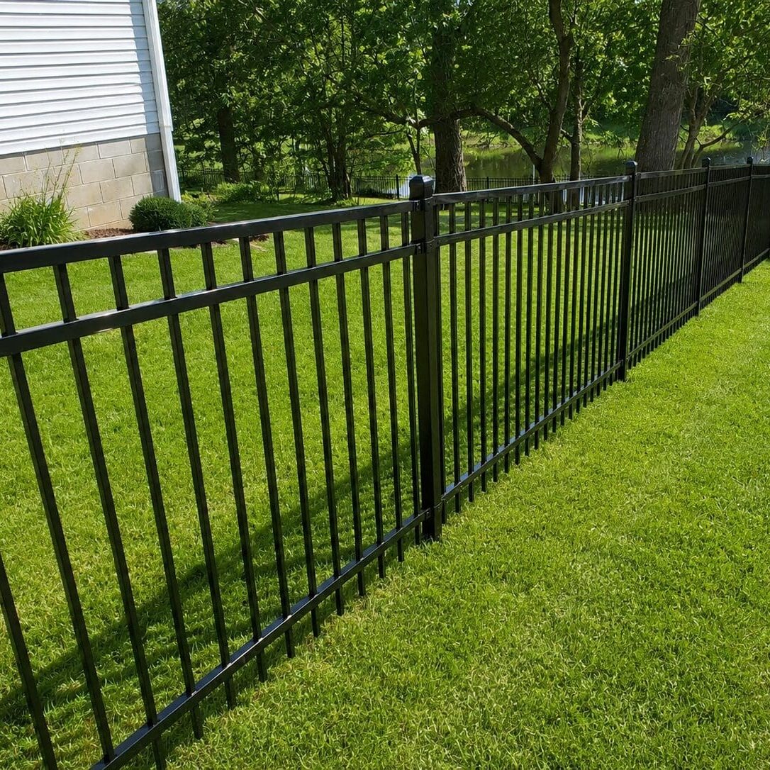 4 ft Ornamental Fence Flat Top, Zimmerman